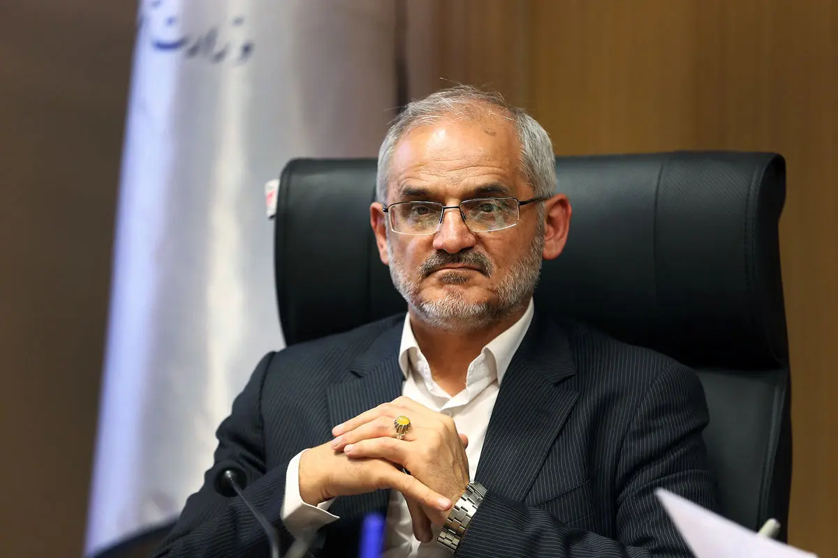 سیاست اصلی بازگشایی مدارس با رعایت پروتکل‌های بهداشتی است