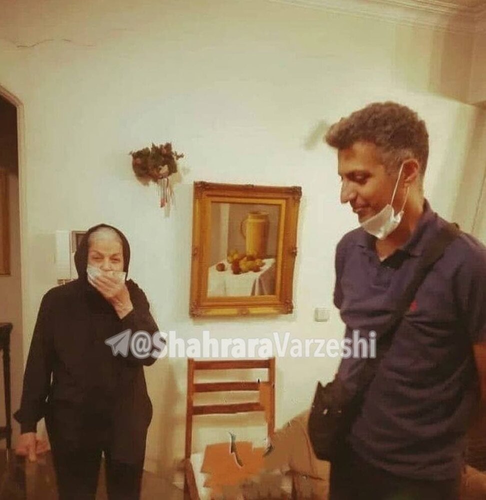 خبر ورزشی: دلجویی عادل فردوسیپور از مادر حمیدرضا صدر + عکس دیدار عادل از مادر صدر