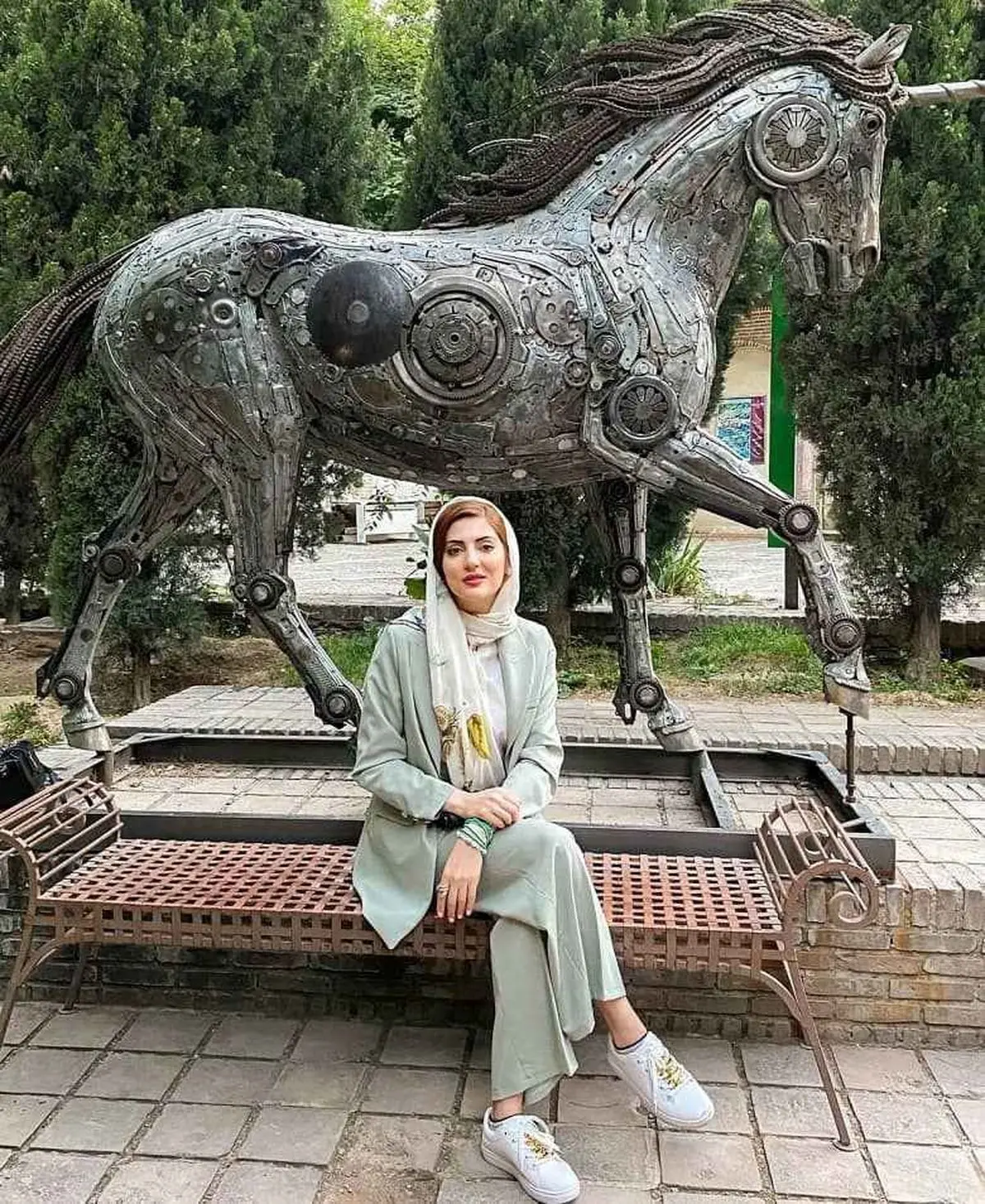 هلیا امامی هلیا امامی