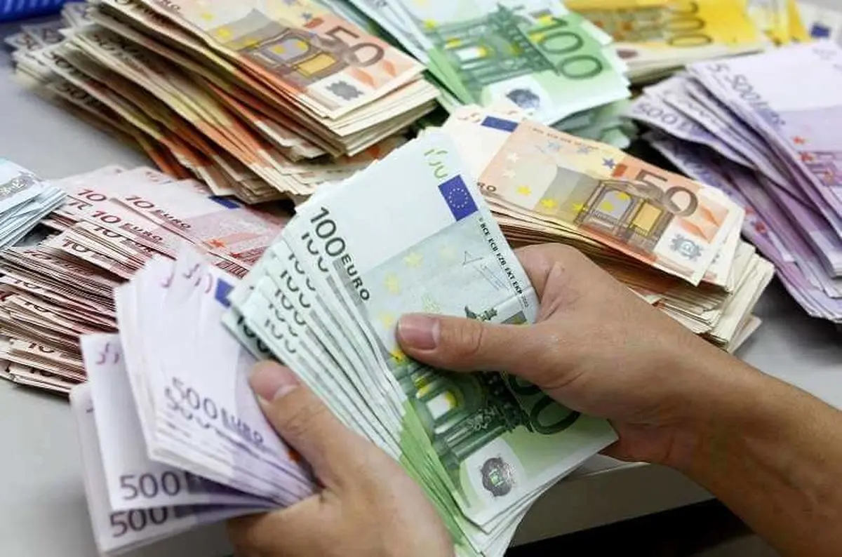 تحولات افغانستان بر بازار ارز ایران اثرگذار است؟ تحولات افغانستان بر بازار ارز ایران اثرگذار است؟