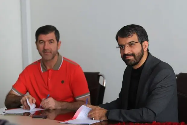 اخبار پرسپولیس: خبر خوب برای هواداران پرسپولیس/ قرارداد کریم باقری تمدید شد + تصاویر کریم باقری