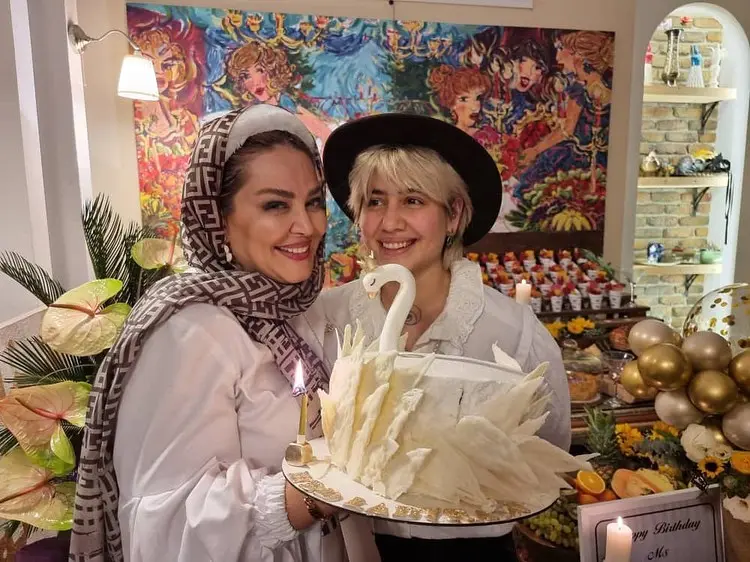 چهره داغون و شکسته بهاره رهنما بهاره رهنما