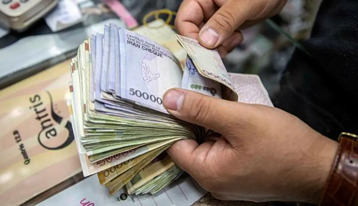 افزایش حقوق چند برابری این گروه از شاغلین در سال ۱۴۰۱ قطعی شد افزایش حقوق