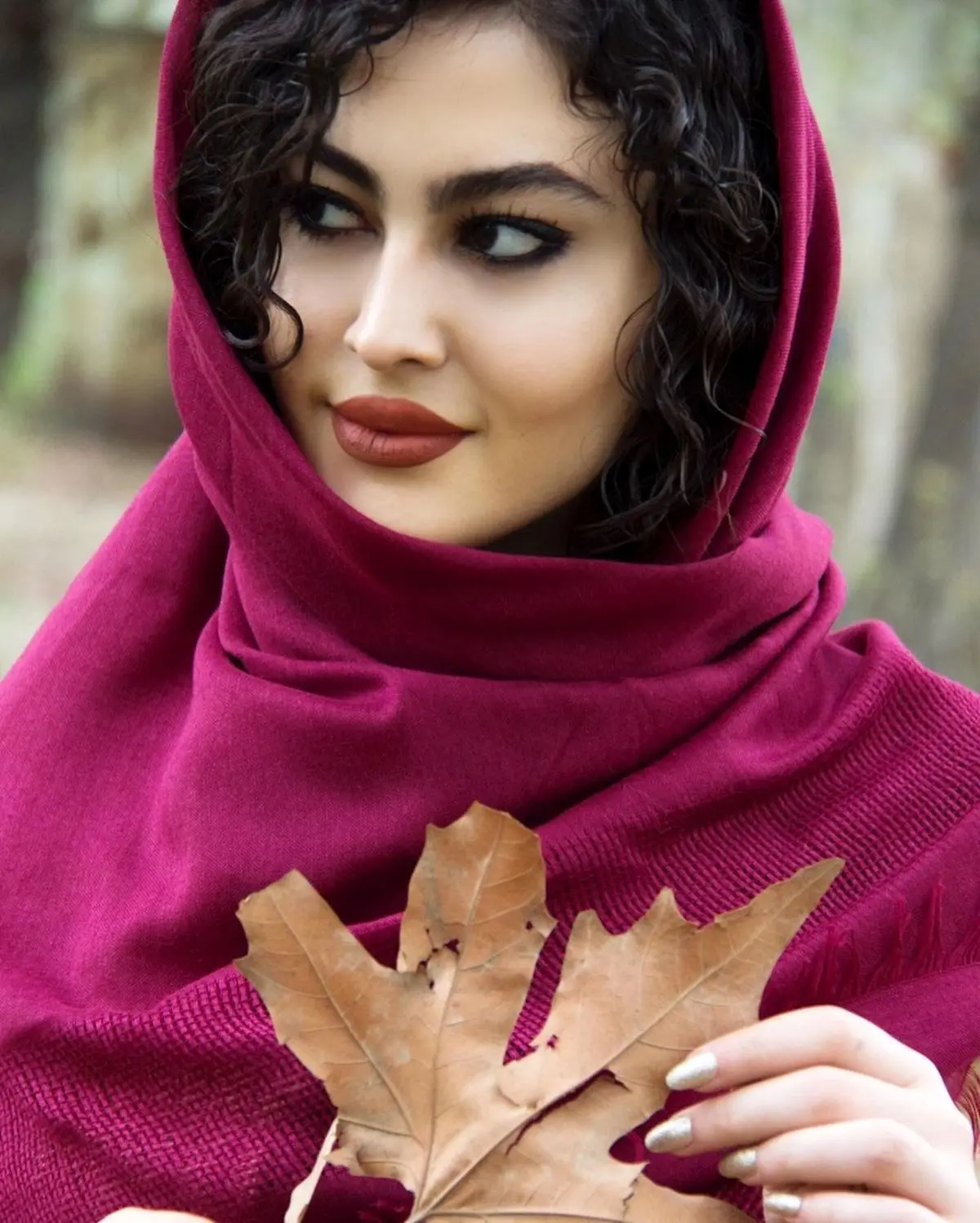 اشکهای مریم مومن در آنتن زنده | آبروریزی مریم مومن دردسرساز شد مریم مومن