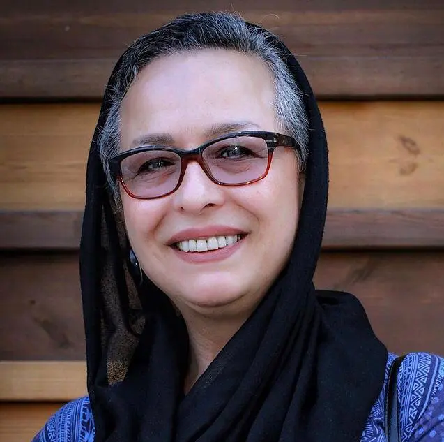 گریه های مهراوه شریفی نیا در آنتن زنده | توهین آقای بازیگر اشک مهراوه شریفی نیا را درآورد مهراوه شریفی نیا