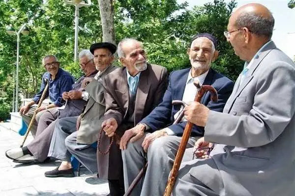 سورپرایز یلدایی دولت برای بازنشستگان تامین اجتماعی | حق بیمه تکمیلی نصف شد بازنشستگان تامین اجتماعی