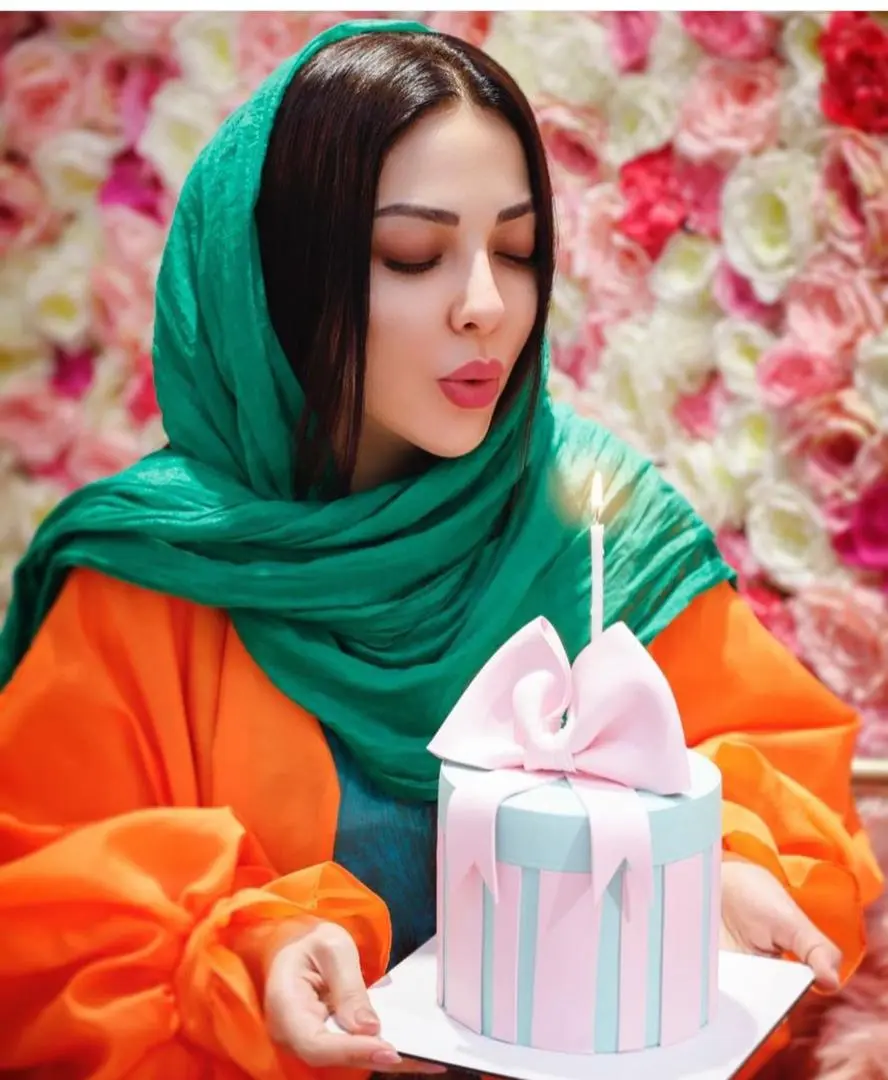 لیلا اوتادی و خواهرش در قطر لیلا اوتادی