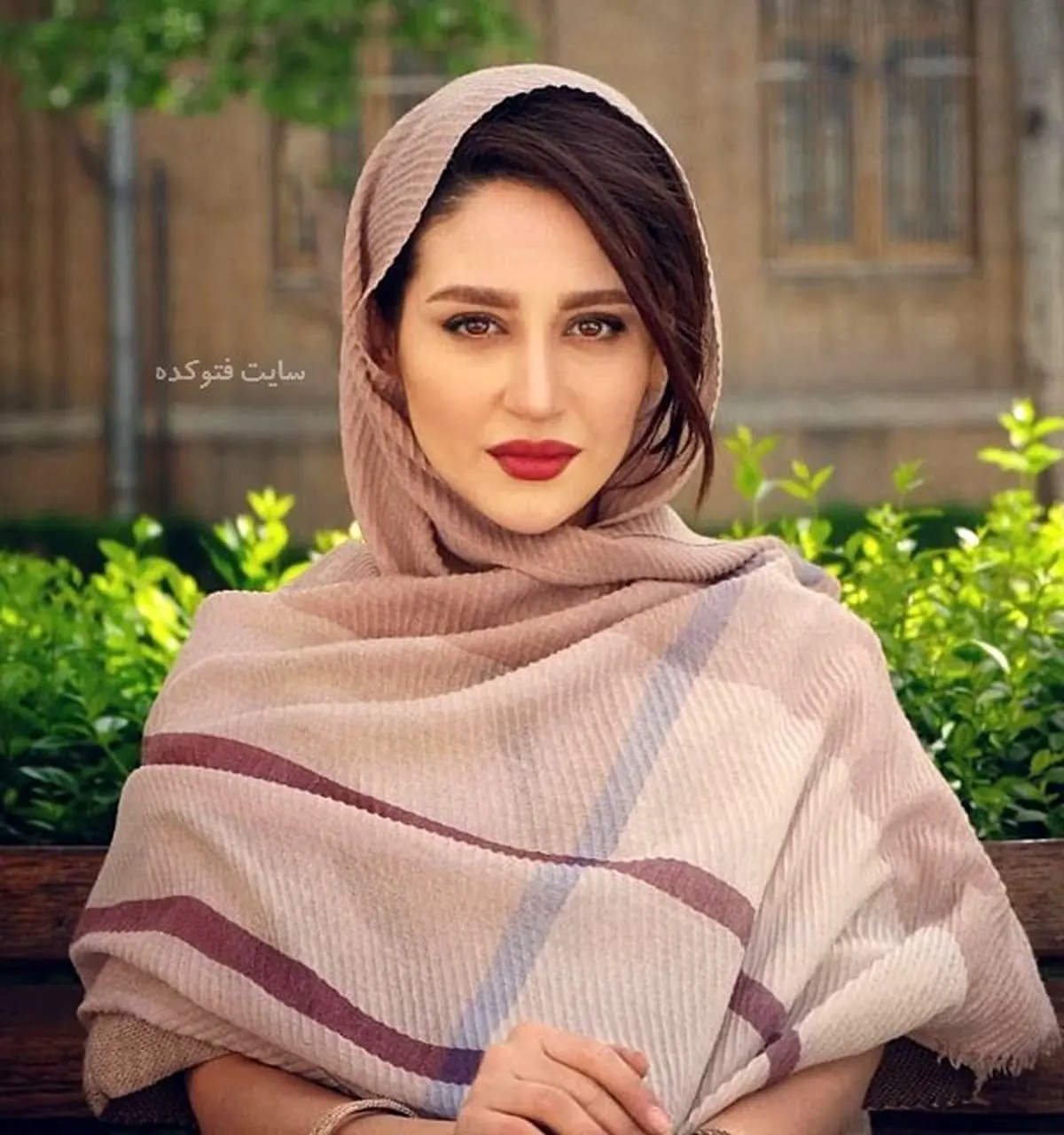 عکس قدیمی از میترا رفیع عکس قدیمی از میترا رفیع
