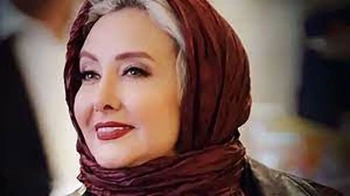 کتایون ریاحی در مهانی کتایون ریاحی در مهانی