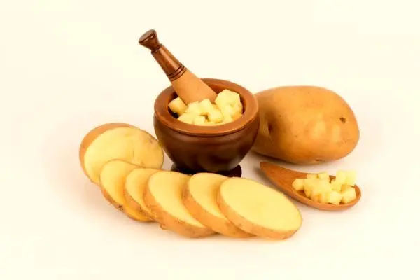 ماسک روشن کننده پوست طبیعی آب سیب ‌زمینی
