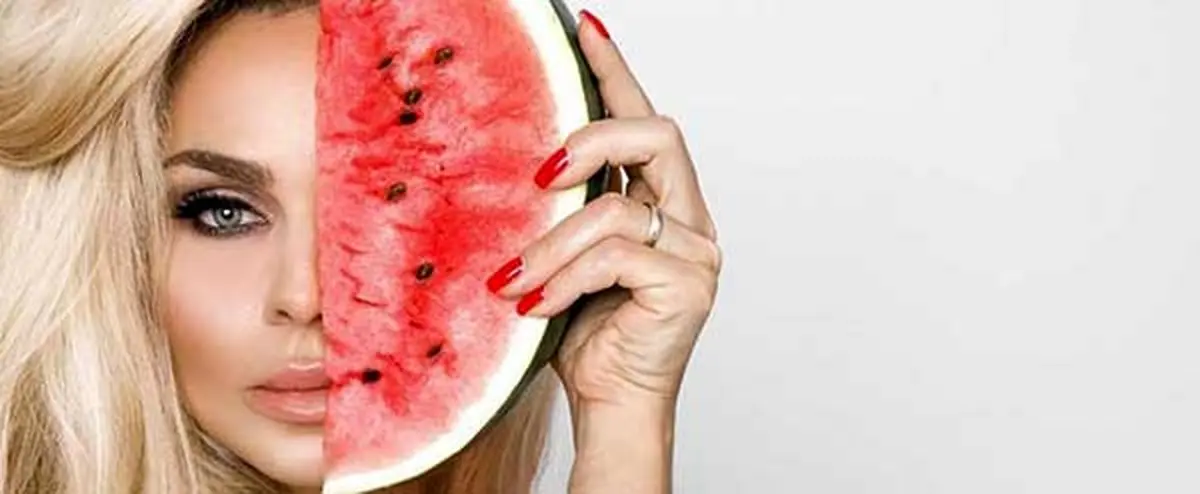 دیگه پوست هندونه رو دور نریز | با پوست هندونه پوستتو مثل آینه شفاف کن
