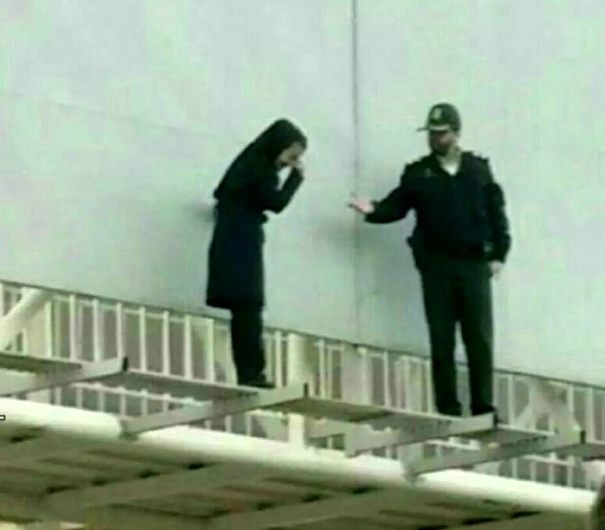 دختر 17 ساله خودکشی کرد!! | علت خود کشی و معجزه احیا دختر 17 ساله خودکشی کرد!! | علت خود کشی و معجزه احیا