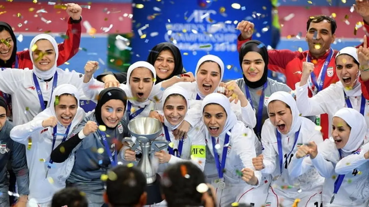 عجایب یک اردوی ورزشی زنانه؛ تصمیم جنجالی علیه سلامت ستارهها عجایب یک اردوی ورزشی زنانه؛ تصمیم جنجالی علیه سلامت ستارهها