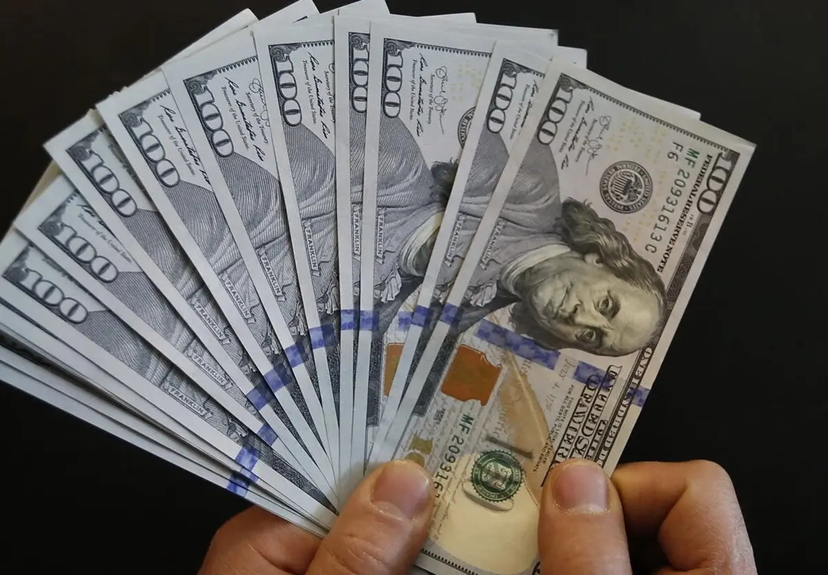 افزایش قیمت دلار به نرخ امروز 10 مرداد | دلار سر به فلک کشیده بازار را بهم ریخت! قیمت دلار