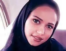 تیپ و استایل پریناز ایزدیار حسابی ترکوند!! | پریناز خانم برای کی انقدر شیک کرده ! + عکس پریناز ایزدیار