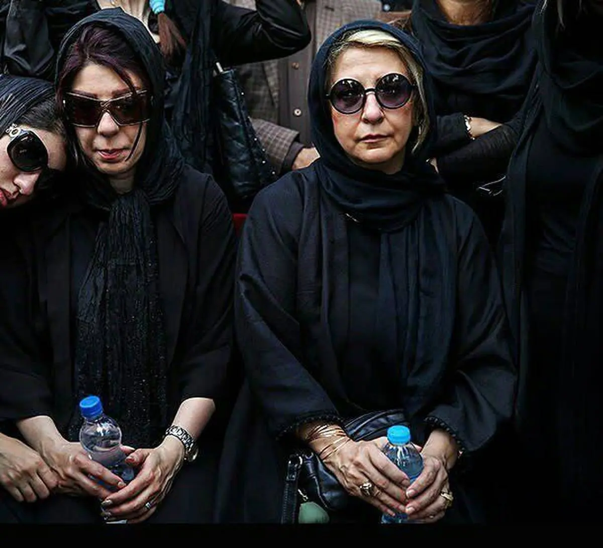 مسخره بازی مرجانه گلچین در برنامه زنده اشک خانم بازیگر رو درآورد | مرجانه گلچین آبرو خانم بازیگر رو برد + فیلم مرجانه گلچین