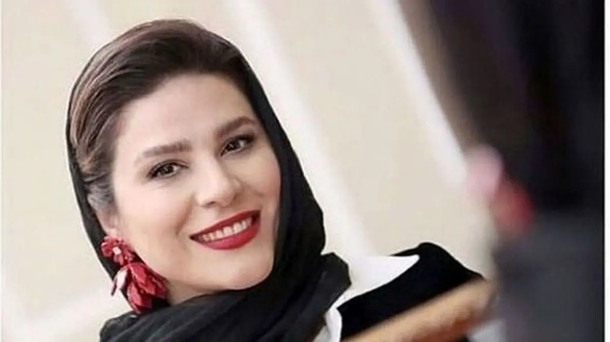 عکس غمگین سحر دولتشاهی در مراسم ختم | خانوم بازیگر سیاه پوش شد عکس غمگین سحر دولتشاهی در مراسم ختم | خانوم بازیگر سیاه پوش شد