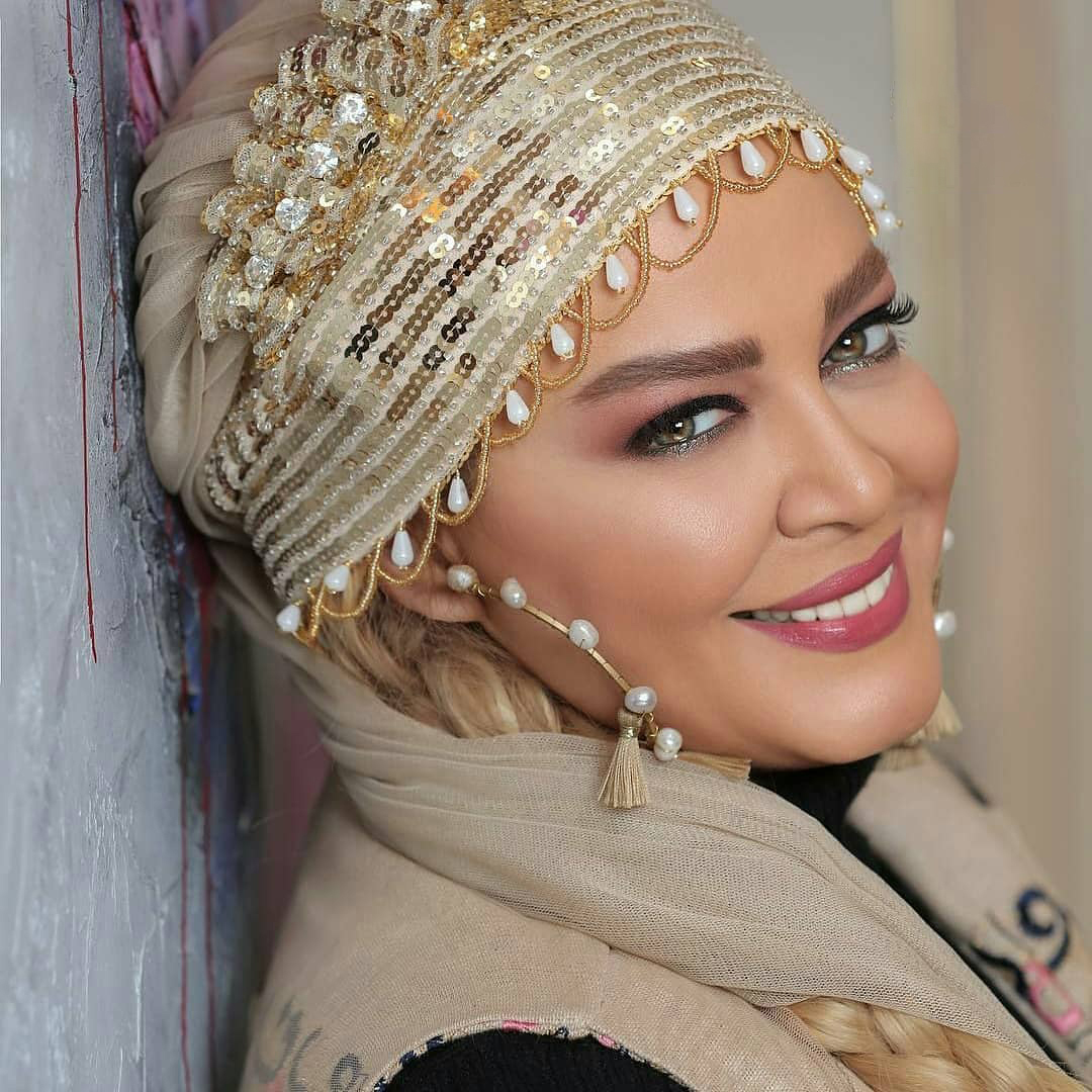 بهاره رهنما با این عینک فانتزی مد راه انداخت! | بهاره رهنما هم اسطوره مد شد! بهاره رهنما
