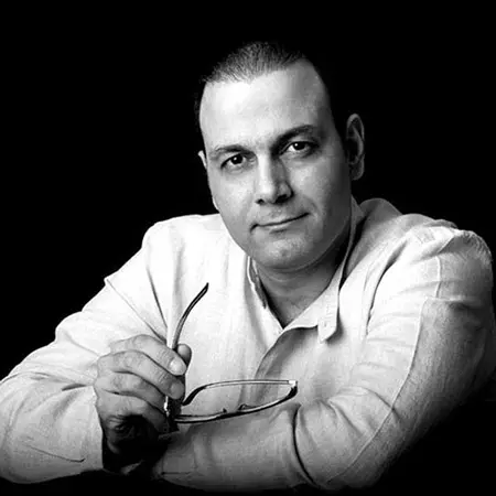 علیرضا قربانی در سوگ همسر خود نشست | سکوت قبل رفتنت، نماندنت ندیدنت مرا به این جنون ... علیرضا قربانی