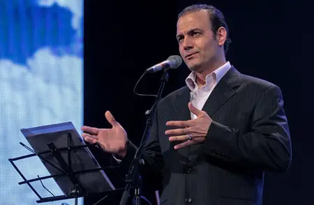 علیرضا قربانی در سوگ همسر خود نشست | سکوت قبل رفتنت، نماندنت ندیدنت مرا به این جنون ... علیرضا قربانی