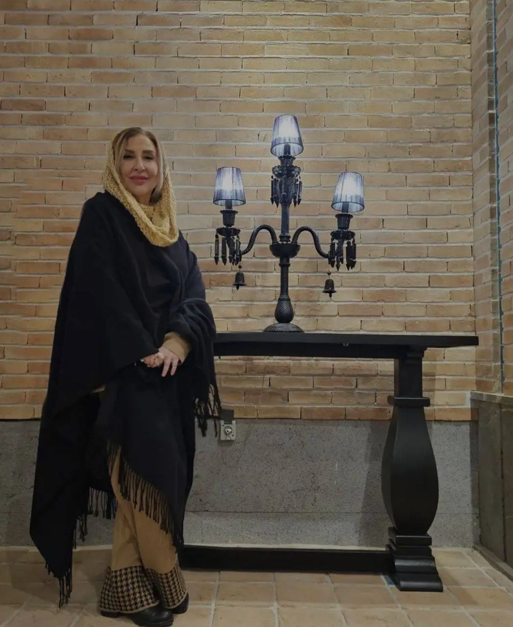 لباس شاهنشاهی مرجانه گلچین مد روز شد! | این قصر خونه مرجانه گلچینه؟ مرجانه گلچین