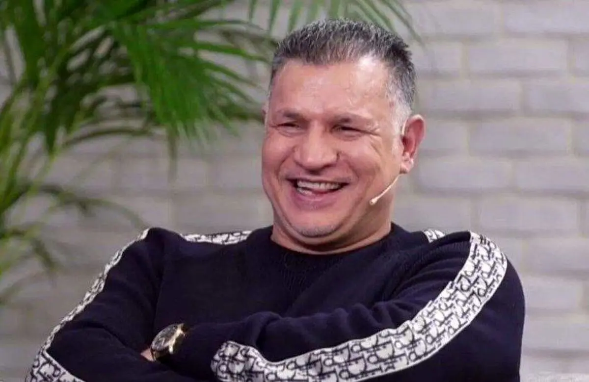 این دختر کل زندگی اش را به علی دایی اعطا کرد! | علی دایی از ذوق همه را متعجب کرد