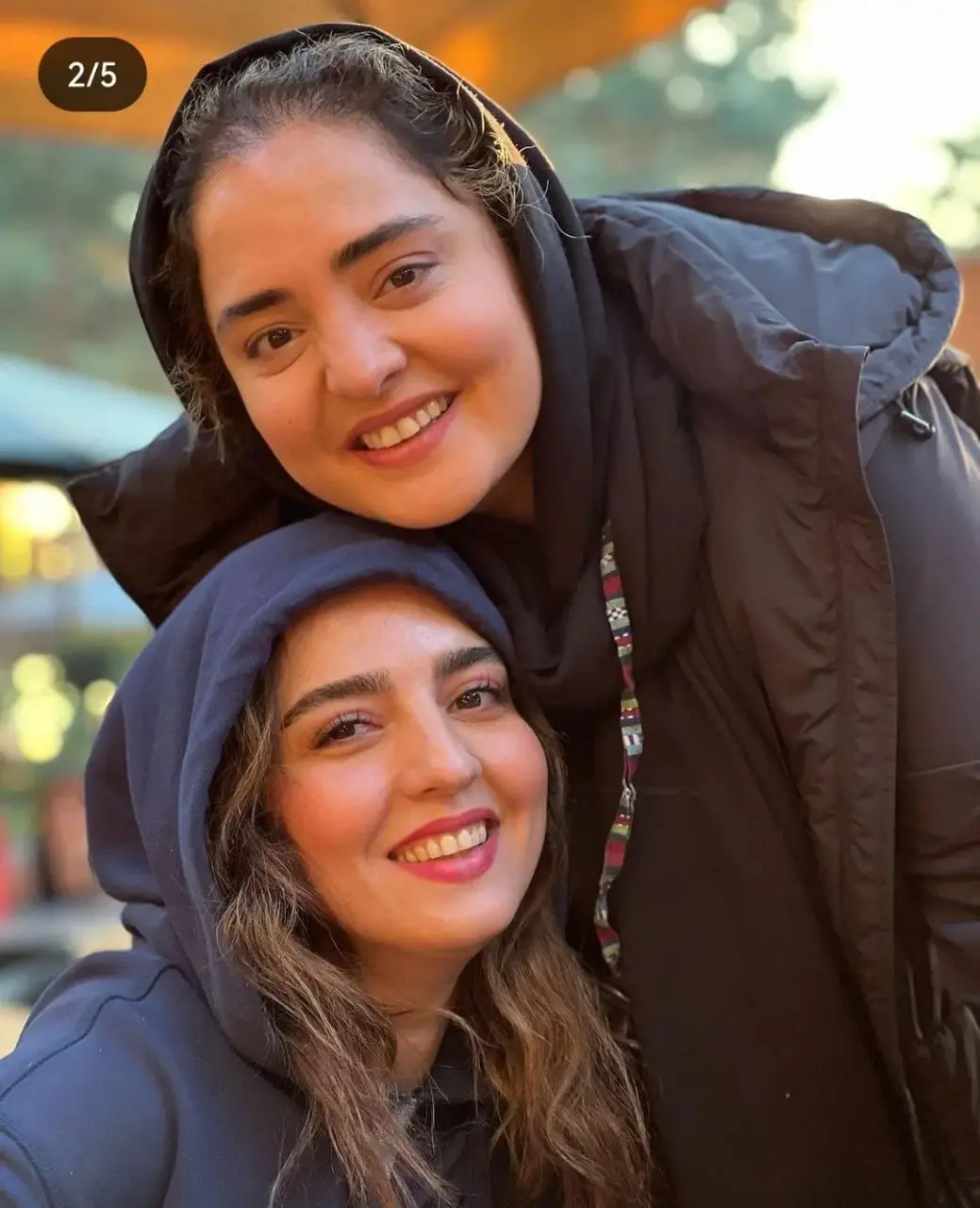 نرگس محمدی و خواهرش رو ببینید مو نمیزنن! | نرگس محمدی رو میتونید با خواهرش تشخیص بدید؟ نرگس محمدی