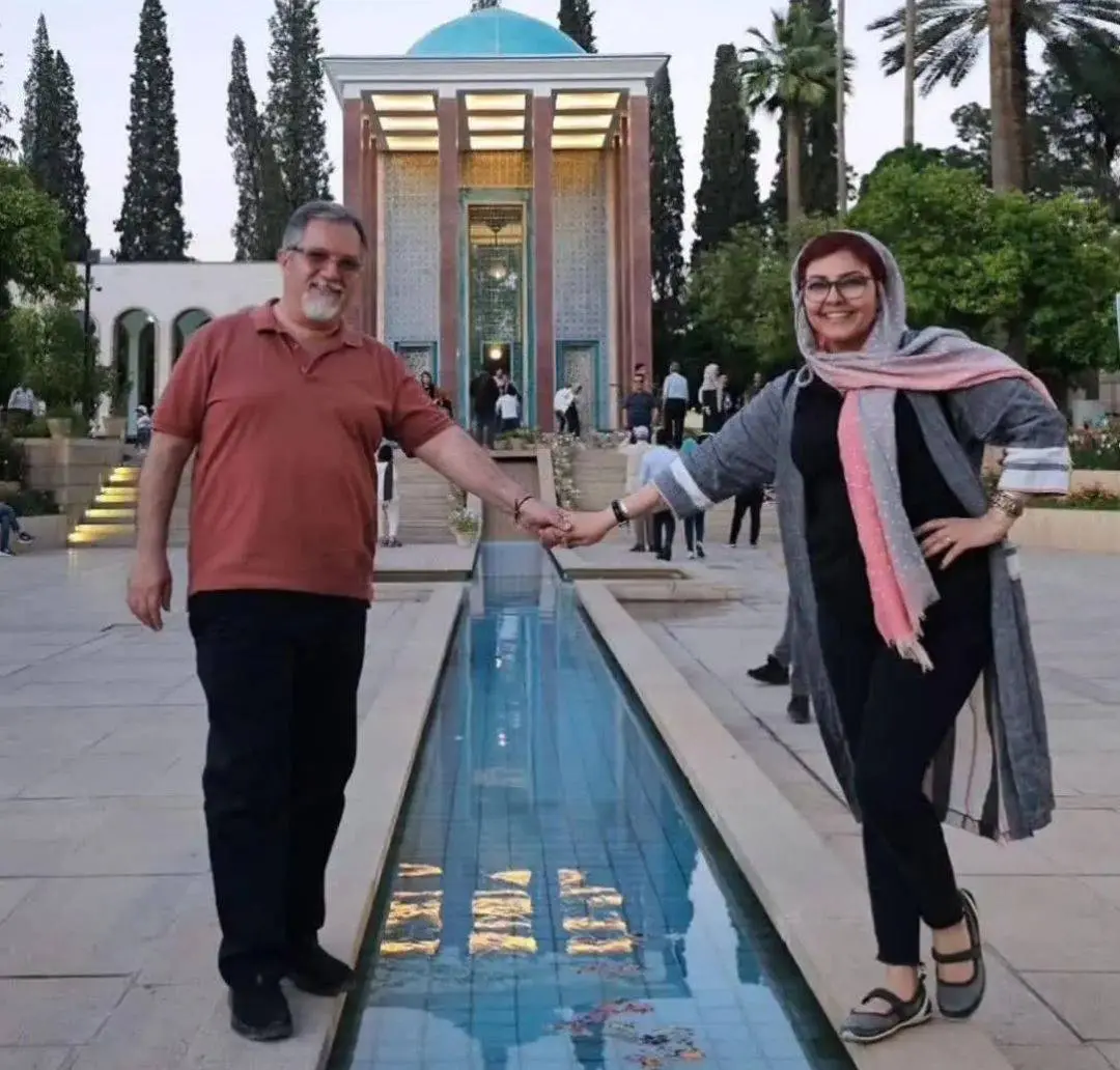 عکس عاشقانه آناهیتا همتی و همسرش جنجالی شد | کی باورش میشه این زوج بالای 50 سالشون باشه؟ آناهیتا همتی