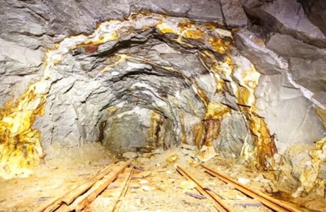 کشف یک ثروت عظیم در ایران/ معدنی با ۶۱ میلیون تن طلا در ایران کشف شد