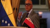 رئیس مجلس ونزوئلا: با سناریوی دزدی دریاییِ دوران استعمار روبه رو هستیم رئیس مجلس ونزوئلا: با سناریوی دزدی دریاییِ دوران استعمار روبه رو هستیم