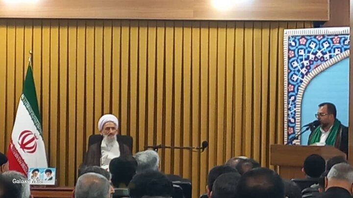 معارف دینی، کانونی است که همواره آماج هجوم دشمنان بوده است