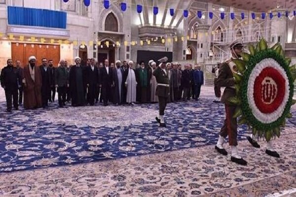 تجدید میثاق ستاد مرکزی دهه فجر با آرمانهای امام راحل تجدید میثاق ستاد مرکزی دهه فجر با آرمانهای امام راحل