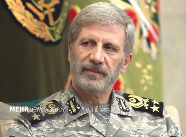 سرلشکر حاتمی: آمادگی ما واقعی و در بالاترین سطح است سرلشکر حاتمی: آمادگی ما واقعی و در بالاترین سطح است