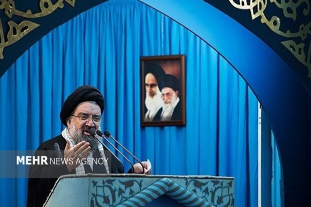 آیت الله خاتمی: جمهوری اسلامی مطلقاً زیر بار تعلیق غنیسازی نمیرود آیت الله خاتمی: جمهوری اسلامی مطلقاً زیر بار تعلیق غنیسازی نمیرود