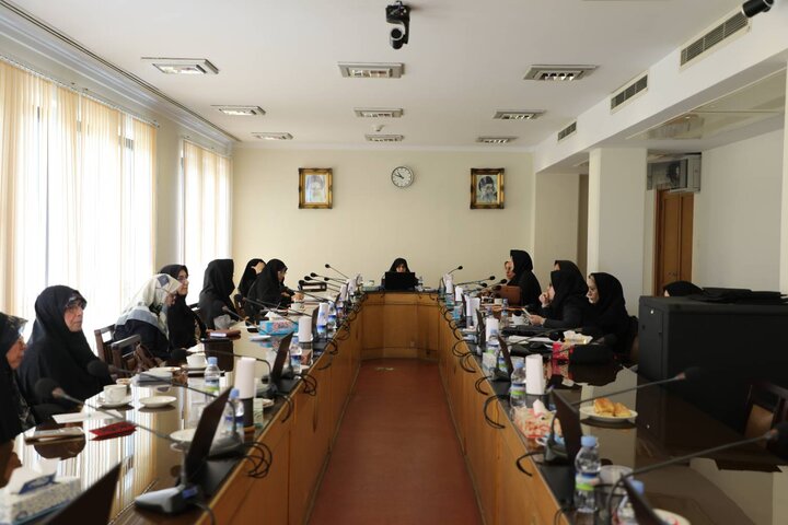 بررسی راهکارهای ارتقای سلامت زنان در نشست فرهنگستان علوم پزشکی بررسی راهکارهای ارتقای سلامت زنان در نشست فرهنگستان علوم پزشکی