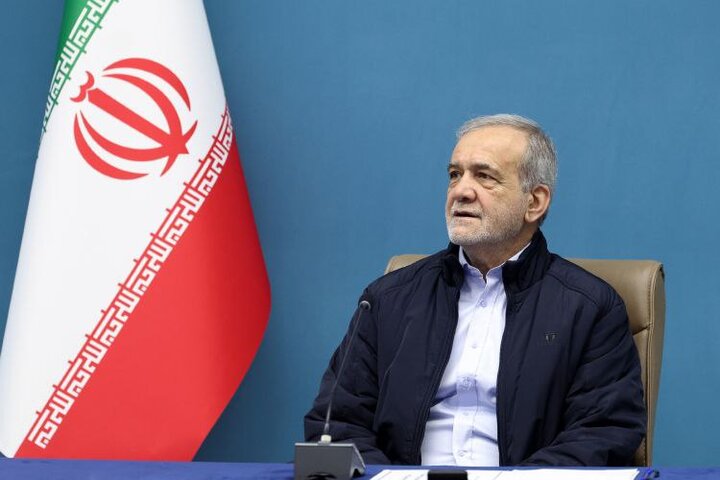 تأکید پزشکیان بر سرعت و کارایی در اجرای پروژههای زیرساختی حملونقل تأکید پزشکیان بر سرعت و کارایی در اجرای پروژههای زیرساختی حملونقل