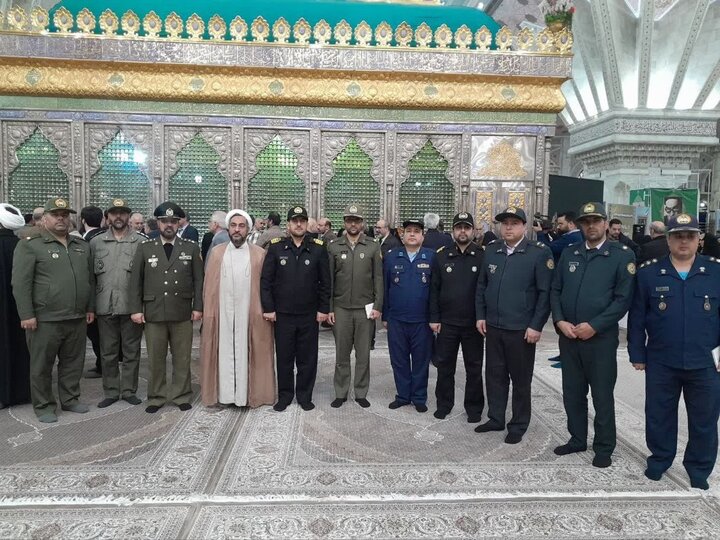 تجدید میثاق جامعه قرآنی ارتش با آرمانهای امام خمینی (ره) تجدید میثاق جامعه قرآنی ارتش با آرمانهای امام خمینی (ره)