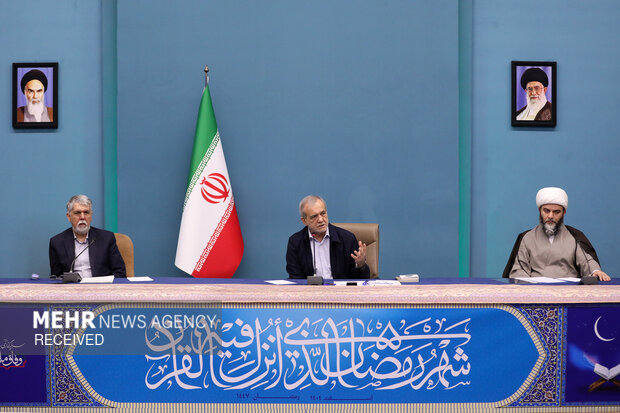 قدردانی پزشکیان از نهضت ملی زندگی با آیهها قدردانی پزشکیان از نهضت ملی زندگی با آیهها