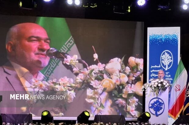 موالی زاده:هنرمندان پیوندی میان دغدغه اجتماعی و زیبایی هنر پدید آوردند موالی زاده:هنرمندان پیوندی میان دغدغه اجتماعی و زیبایی هنر پدید آوردند