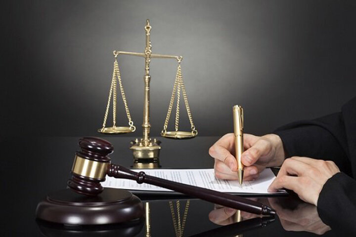 نهاد وکالت از تاسیس داور تا تثبیت مصدق/وکیل دادگستری طبیب حقوقی است نهاد وکالت از تاسیس داور تا تثبیت مصدق/وکیل دادگستری طبیب حقوقی است