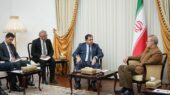 وزیر دفاع ارمنستان با لاریجانی دیدار کرد