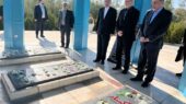 پزشکیان با حضور در یادمان شهدای گمنام به مقام شهدا ادای احترام کرد
