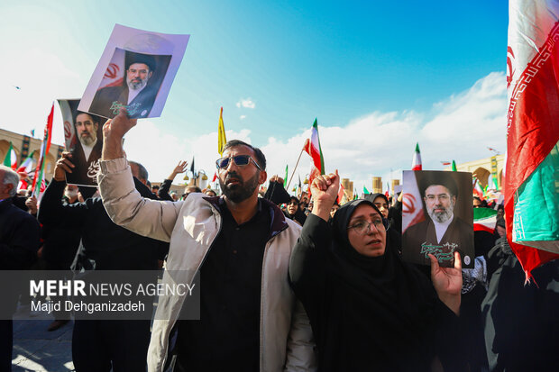 ایران در آستانهی تقدیری نو؛ از حماسهی میدان تا تحول اقتصادی ایران در آستانهی تقدیری نو؛ از حماسهی میدان تا تحول اقتصادی