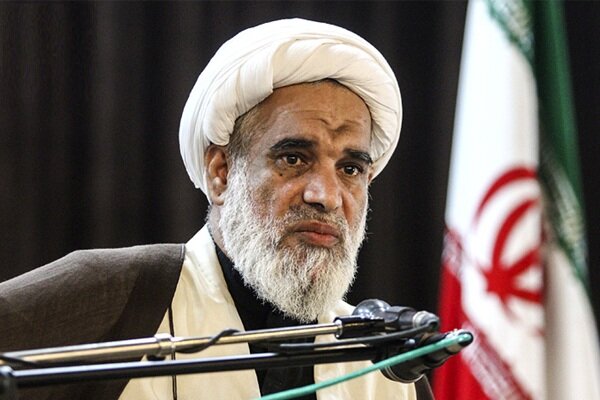 رهبر انقلاب هیچ گزینهای معرفی نکردهاند/ نگران نباشید، خدا کمک میکند رهبر انقلاب هیچ گزینهای معرفی نکردهاند/ نگران نباشید، خدا کمک میکند