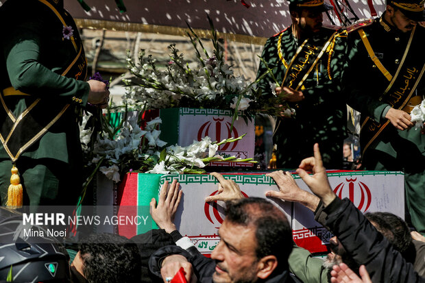 شهادت ۱۴ عضو کادر درمان و آسیب به ۳۴ پایگاه اورژانس شهادت ۱۴ عضو کادر درمان و آسیب به ۳۴ پایگاه اورژانس