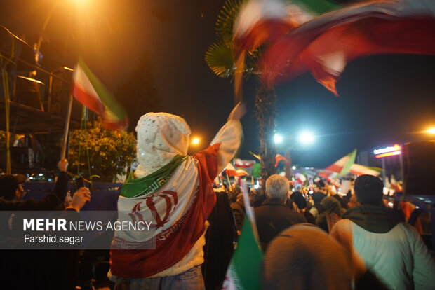 فراخوان ثبت نام داوطلبانمشارکت در پویش "خادمان شهر" فراخوان ثبت نام داوطلبانمشارکت در پویش "خادمان شهر"