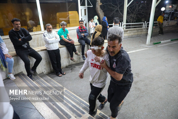 مجروح شدن ۶۳۰ نفر در حوادث چهارشنبه آخر سال تا ساعت ۲۴ مجروح شدن ۶۳۰ نفر در حوادث چهارشنبه آخر سال تا ساعت ۲۴