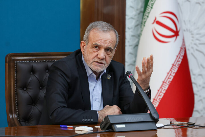 پزشکیان: جمهوری اسلامی ایران تسلیم زورگویان نخواهد شد پزشکیان: جمهوری اسلامی ایران تسلیم زورگویان نخواهد شد