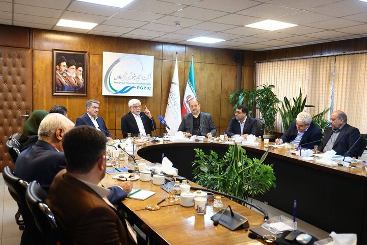 عارف: باید برنامه‌ریزی‌ها با موقعیت ابرقدرتی ایران در جهان تدوین شود