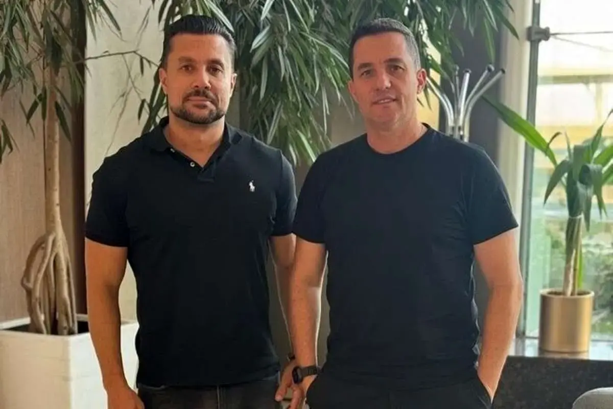 اوسمار و دستیارش به تهران رسیدند اوسمار و دستیارش به تهران رسیدند